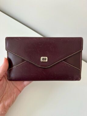 Gucci Deep Burgundy Leather Envelope Wallet with Gold Logo